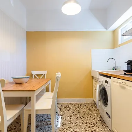 Urban Senses Apt #2, A Kalamatastay Property Διαμέρισμα